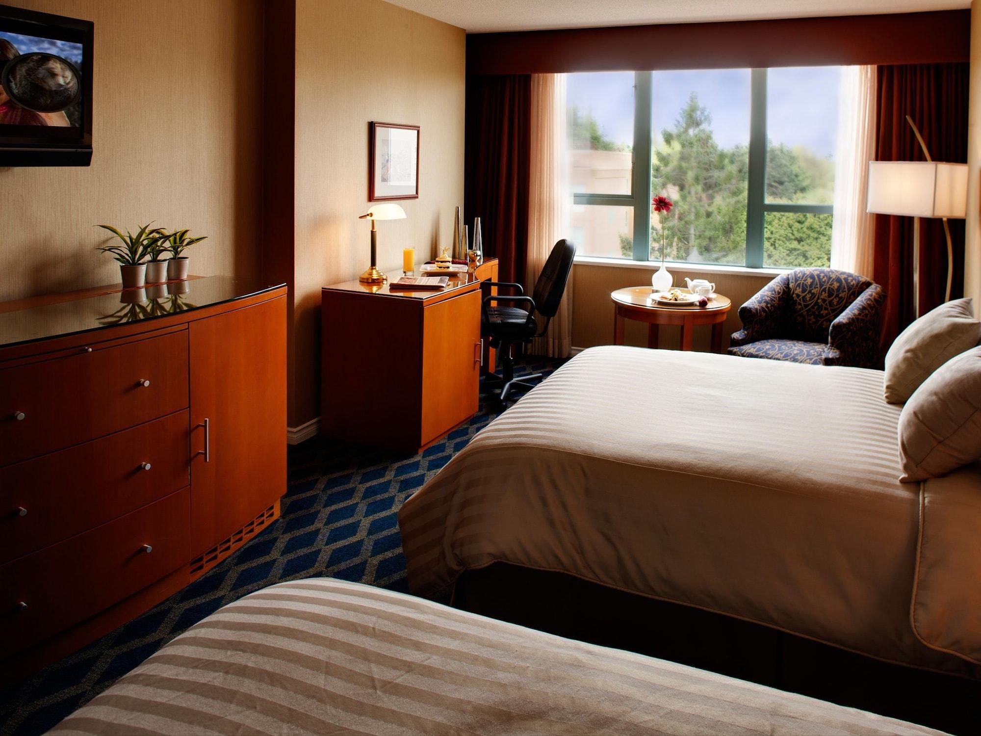 Executive Vancouver Airport 3*