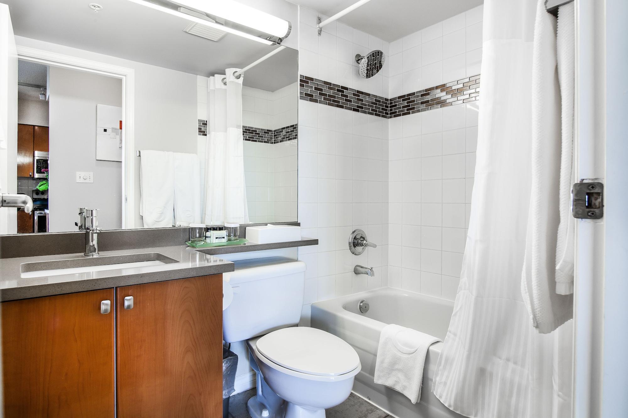 Hotel Executive Vancouver Airport Richmond
