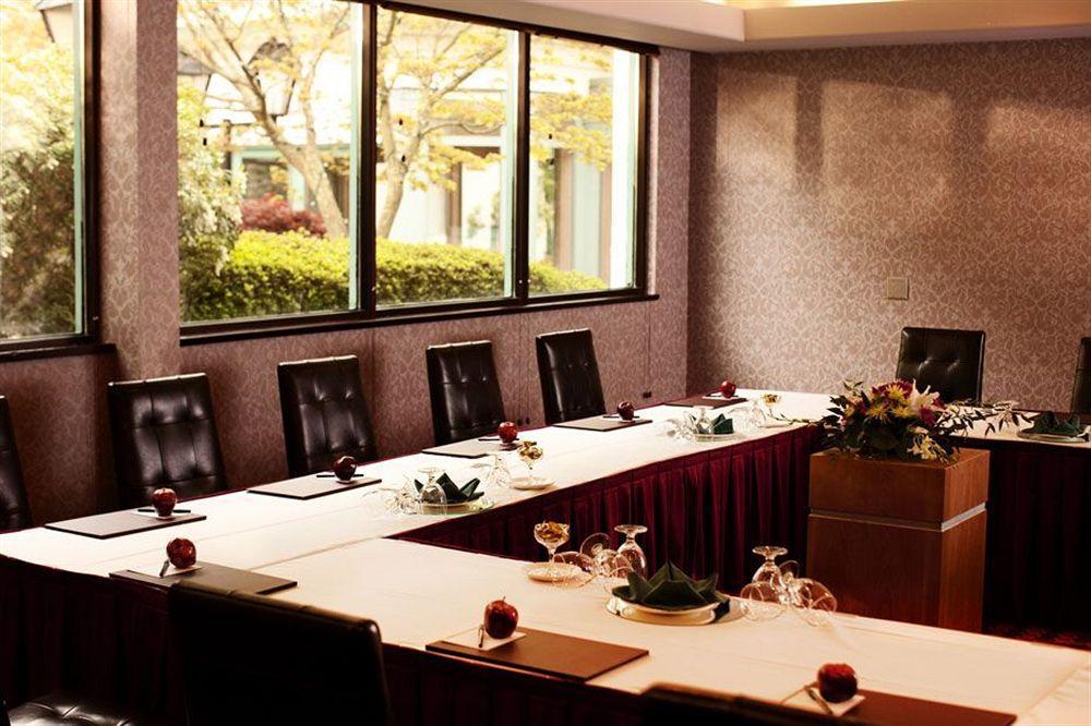 Executive Vancouver Airport Hotel