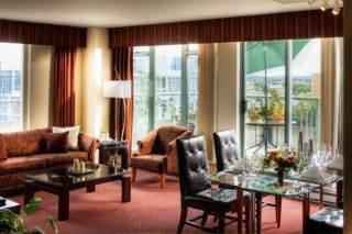 Executive Vancouver Airport 3*