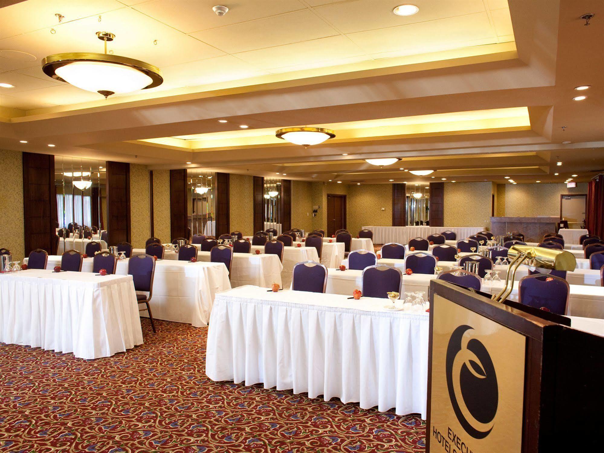 Hotel Executive Vancouver Airport Richmond